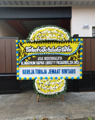Papan Bunga Duka di Nomporejo